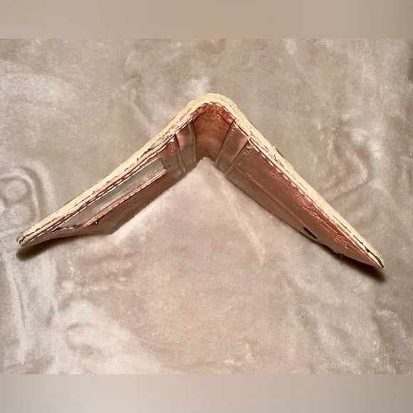 BEAUTIFUL Genuine Leather Wallet - Picture 5 of 7